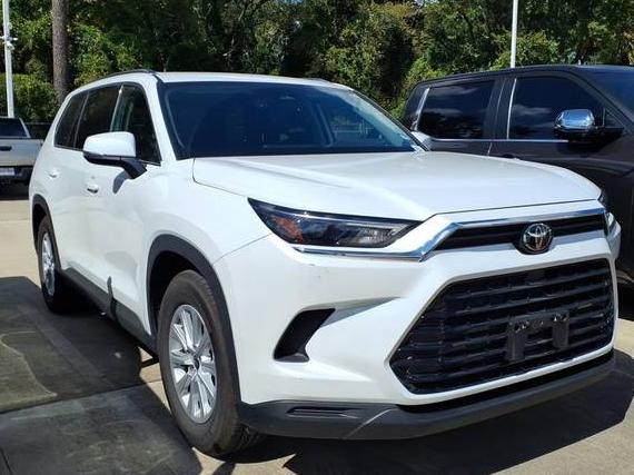 TOYOTA GRAND HIGHLANDER 2025 5TDAAAA50SS023179 image